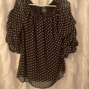 Women’s black with white polkadots top, elastic scoopneck, lined, like new!